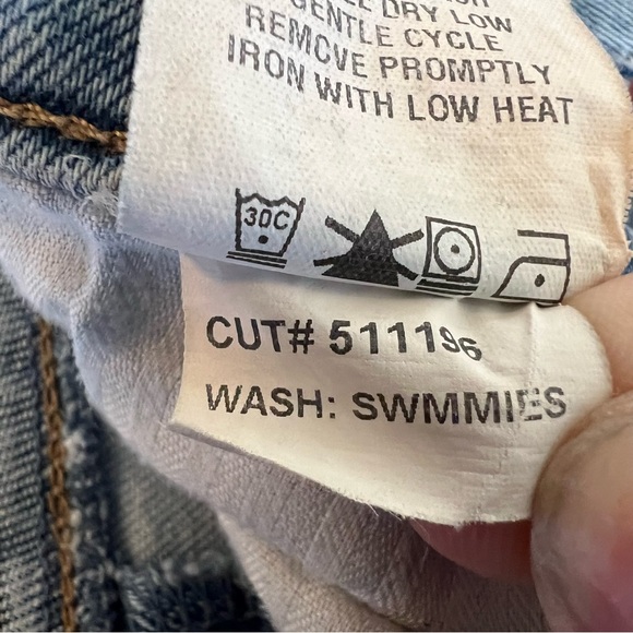 LEVEL 99 Denim Anthropologie High Rise Straight Skinny Jeans Swmmies Size 28 - Picture 9 of 11